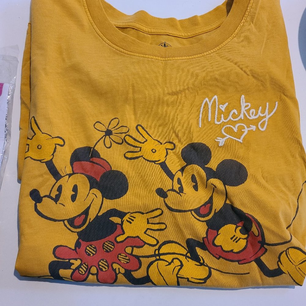 Disney tee